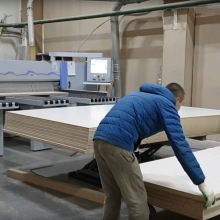 Использование МДФ Egger ламинированных белых односторонних в мебельном производстве, толщина листов 22мм, формат — 2800х2070мм