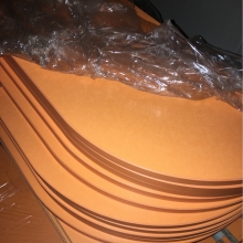 Несколько панелей из ЛДСП Kronospan 16мм в кромке, декор — Оранжевый (артикул 0132 BS), исходный формат листов 2800х2070мм